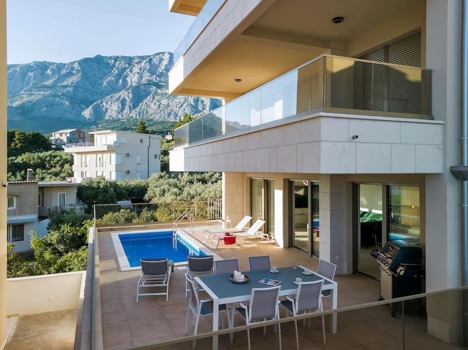 Apartman Delux With Private Pool - Makarska Exklusiv Tucepi Ngoại thất bức ảnh