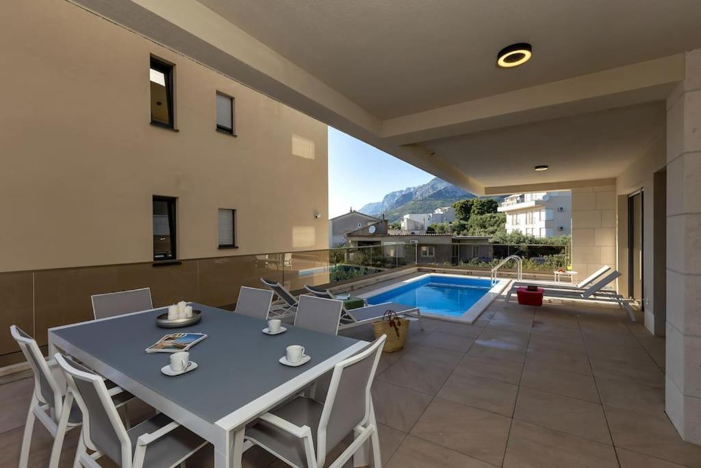 Apartman Delux With Private Pool - Makarska Exklusiv Tucepi Ngoại thất bức ảnh