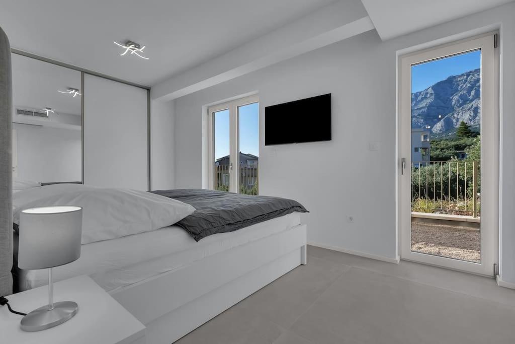 Apartman Delux With Private Pool - Makarska Exklusiv Tucepi Ngoại thất bức ảnh