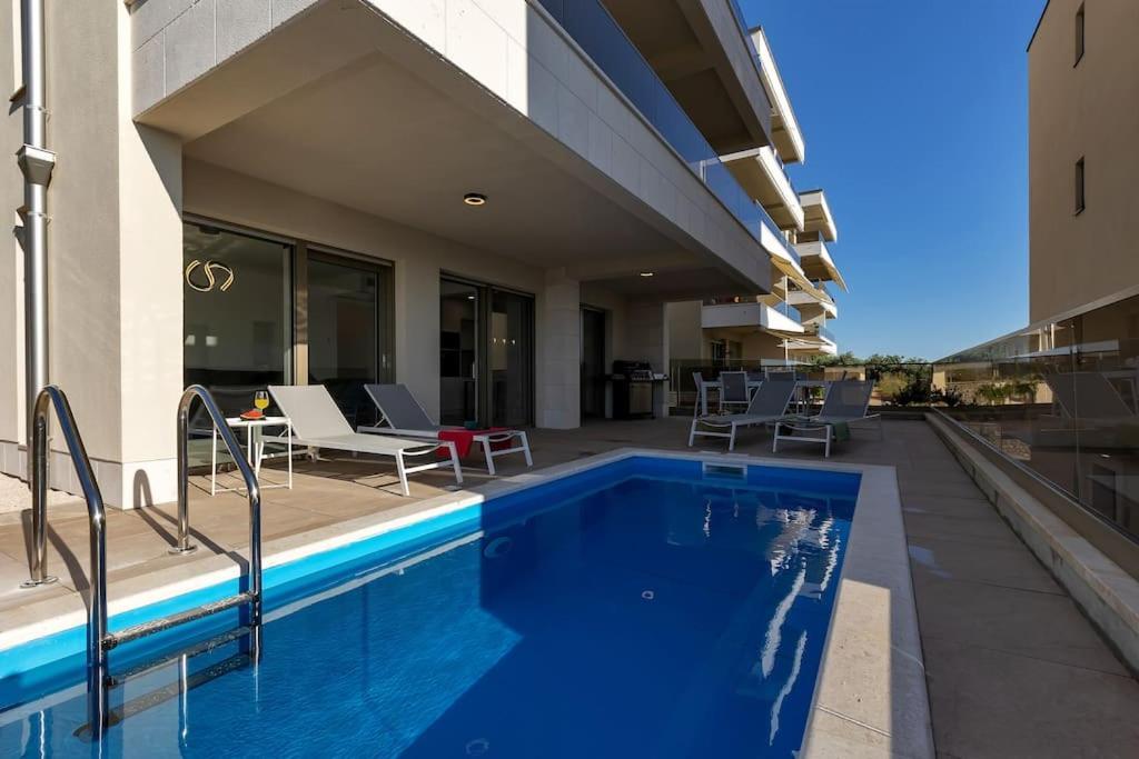 Apartman Delux With Private Pool - Makarska Exklusiv Tucepi Ngoại thất bức ảnh